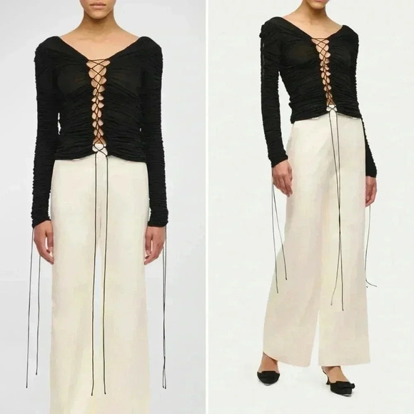 NWOT - INTERIOR NYC Kit Ruched Lace-Up Top Black Size Small - Picture 3 of 10